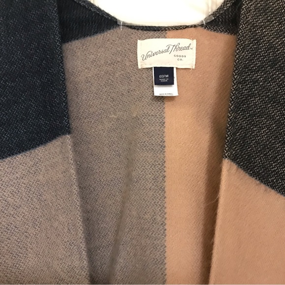 Universal Thread Good Co. Poncho - Picture 2 of 6